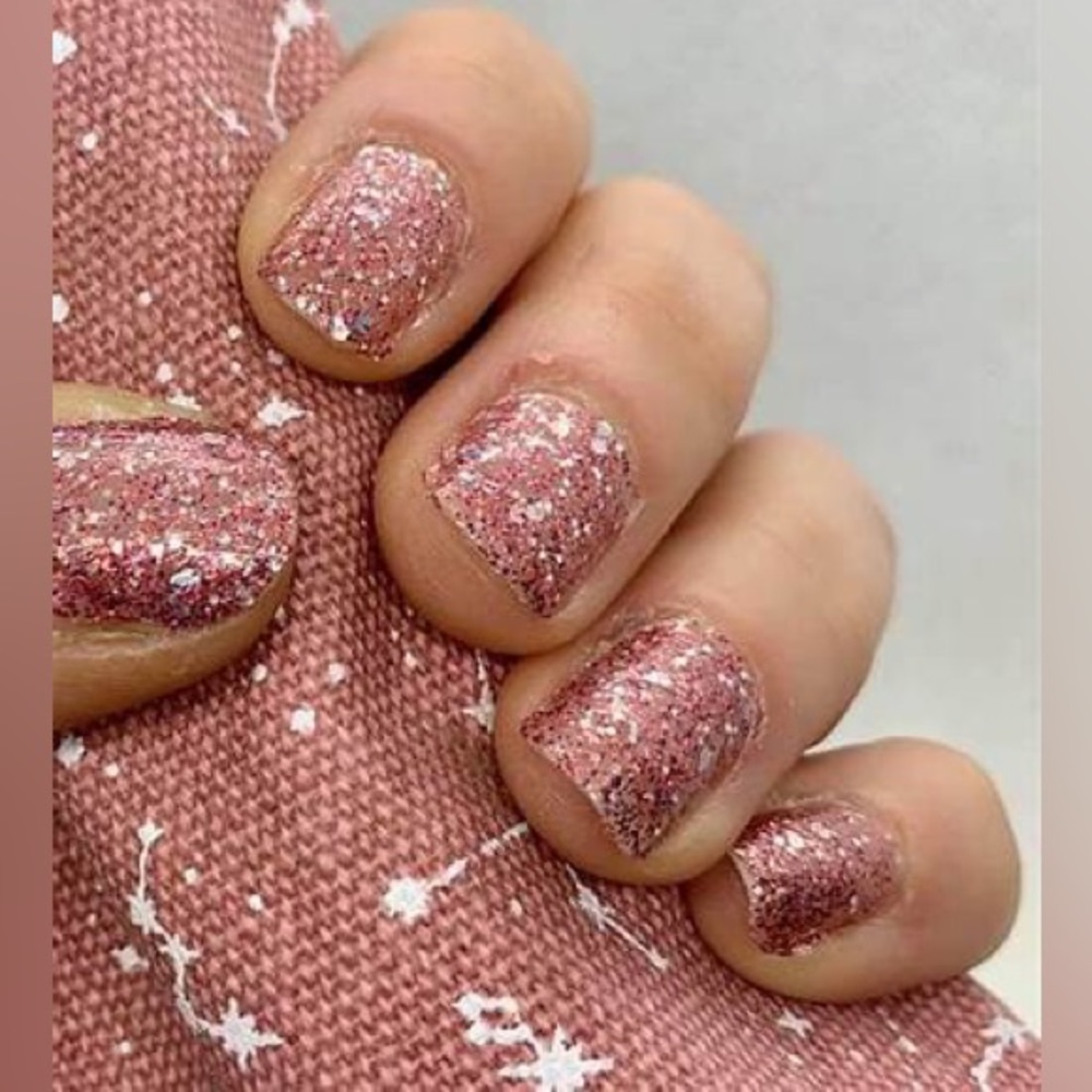 Color Street 💅🏽 Glitterally Can’t